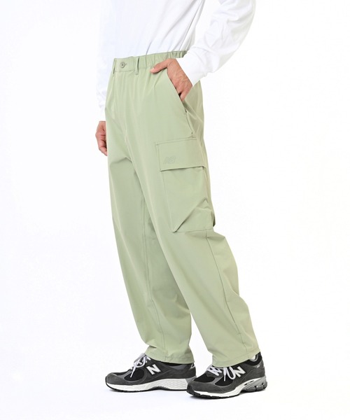NEW BALANCE（ニューバランス）の「ストレッチナイロンワイドカーゴ（カーゴパンツ・メンズ・ダークグレー/ライトグリーン・SMALL/MEDIUM/LARGE/X-LARGE/XX-LARGE）」の14枚目の写真