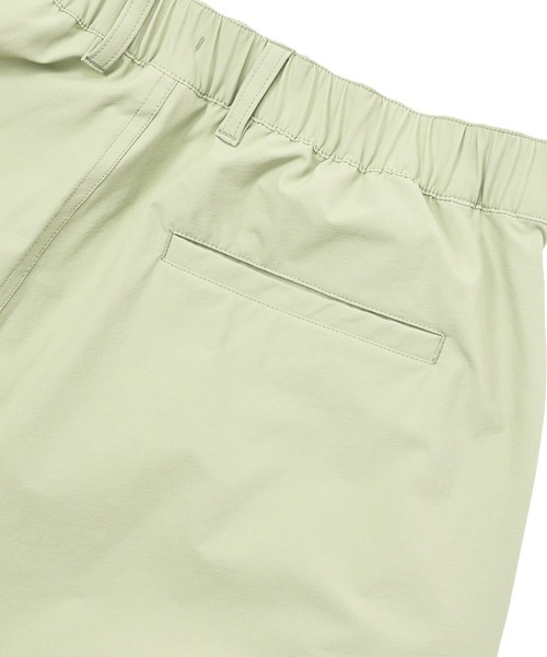 NEW BALANCE（ニューバランス）の「ストレッチナイロンワイドカーゴ（カーゴパンツ・メンズ・ダークグレー/ライトグリーン・SMALL/MEDIUM/LARGE/X-LARGE/XX-LARGE）」の22枚目の写真