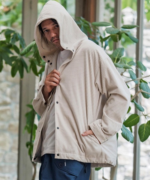 CAMBIO（カンビオ）の「ms6261-Waffle Corduroy Hoode Shirts フーディーシャツ(A55725cmb)（シャツ/ブラウス・メンズ・ブラック/キナリ/チャコール/ベージュ・S/M/L）」の2枚目の写真