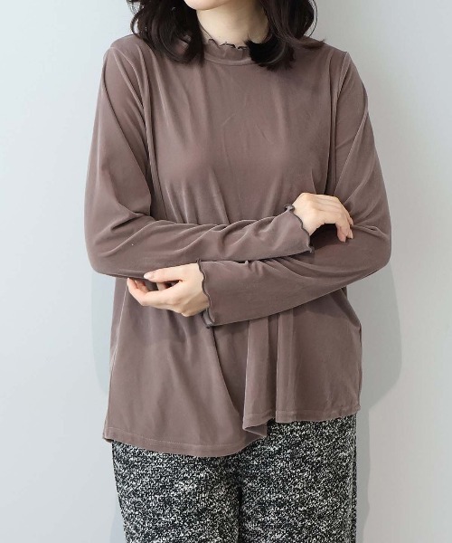 leswel(レスウェル)の「【L~5L 大きいサイズ】ライトベロアハイネックメロートップス(Tシャツ/カットソー・レディース・オフホワイト/チャコールグレー/ブラウン・L/LL/3L/4L/5L)」の3枚目の写真