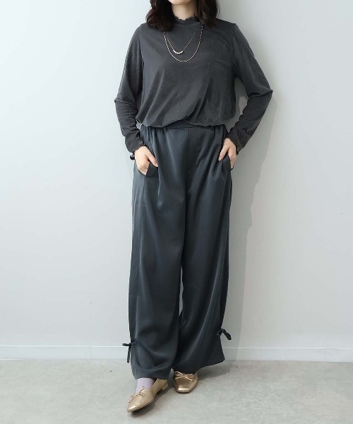 leswel(レスウェル)の「【L~5L 大きいサイズ】ライトベロアハイネックメロートップス(Tシャツ/カットソー・レディース・オフホワイト/チャコールグレー/ブラウン・L/LL/3L/4L/5L)」の8枚目の写真