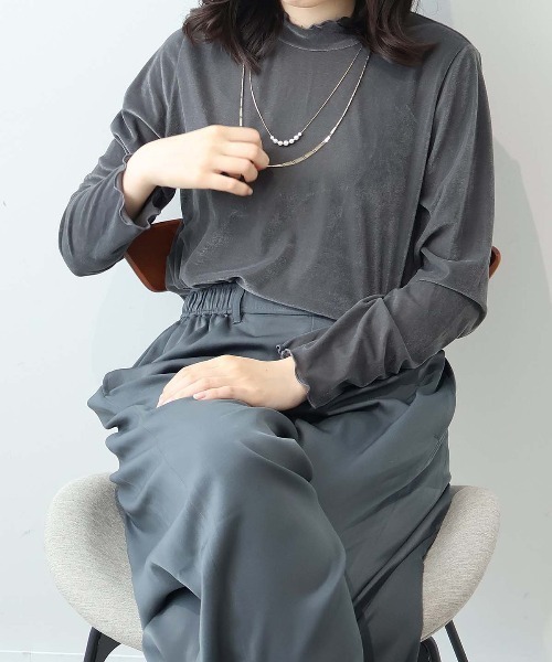 leswel(レスウェル)の「【L~5L 大きいサイズ】ライトベロアハイネックメロートップス(Tシャツ/カットソー・レディース・オフホワイト/チャコールグレー/ブラウン・L/LL/3L/4L/5L)」の9枚目の写真