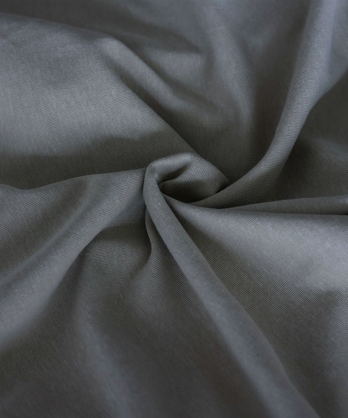 No Rule No Line（ノール－ルノーライン）の「オーバーサイズ プルオーバー 深めスリット入りロンT ビッグＴシャツ（Tシャツ/カットソー・レディース・オフホワイト/チャコールグレー/ベージュ系・FREE）」の16枚目の写真