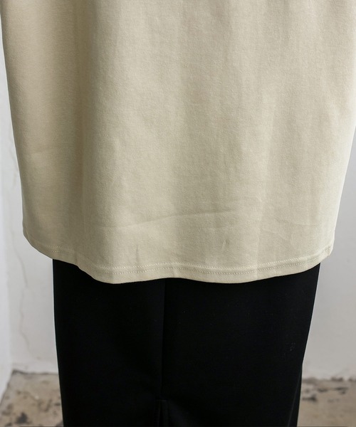 No Rule No Line（ノール－ルノーライン）の「オーバーサイズ プルオーバー 深めスリット入りロンT ビッグＴシャツ（Tシャツ/カットソー・レディース・オフホワイト/チャコールグレー/ベージュ系・FREE）」の18枚目の写真