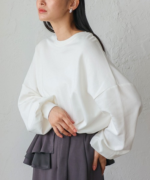 No Rule No Line（ノール－ルノーライン）の「オーバーサイズ プルオーバー 深めスリット入りロンT ビッグＴシャツ（Tシャツ/カットソー・レディース・オフホワイト/チャコールグレー/ベージュ系・FREE）」の6枚目の写真