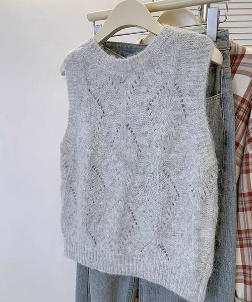 DAY CLOSET（デイ クローゼット）の「【重ねるだけでこなれ感】中厚手リブ編みニットベスト レディース（ベスト・レディース・イエロー/ホワイト/ライトグレー/ブルー・FREE）」の9枚目の写真