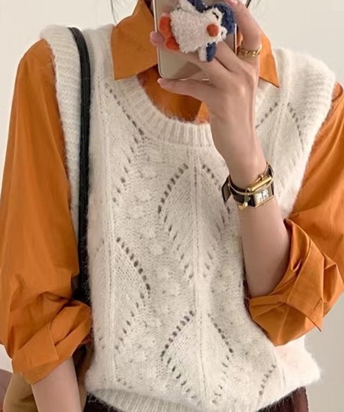 DAY CLOSET（デイ クローゼット）の「【重ねるだけでこなれ感】中厚手リブ編みニットベスト レディース（ベスト・レディース・イエロー/ホワイト/ライトグレー/ブルー・FREE）」の16枚目の写真