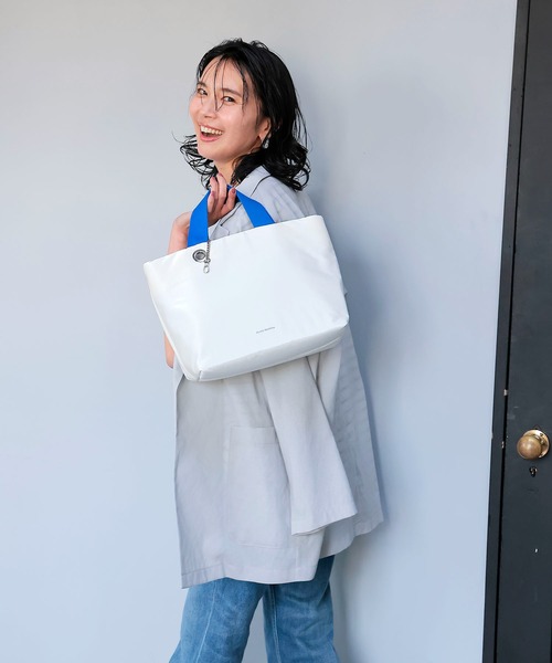 ALICE MARTHA（アリスマシャ）の「GRESS MINI PADDING バッグ【ALICE MARTHA/アリス マーサ】（トートバッグ・レディース・ホワイト・フリー）」の3枚目の写真