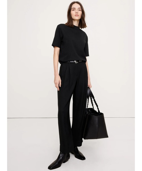 Banana Republic（バナナリパブリック）の「ヴィンテージ コットン モックネックTシャツ（Tシャツ/カットソー・レディース・ホワイト/ブラック・L/M/XS/S）」の3枚目の写真