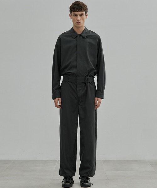 UNITED TOKYO（ユナイテッドトウキョウ）の「Super120s Wool Typewriter Jumpsuit（つなぎ/オールインワン・メンズ・ダークグレー/ブラック・2/1）」の5枚目の写真