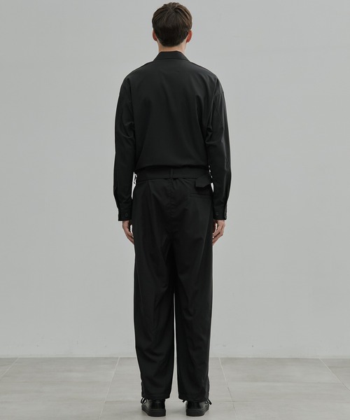 UNITED TOKYO（ユナイテッドトウキョウ）の「Super120s Wool Typewriter Jumpsuit（つなぎ/オールインワン・メンズ・ダークグレー/ブラック・2/1）」の12枚目の写真