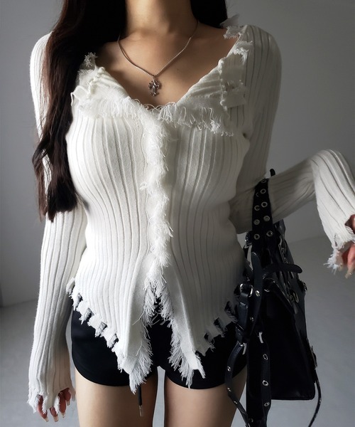 me+em select(ミームセレクト)の「【 新色追加!4color 】ダメージフリンジリブニットスリムカーディガン / damage fringe rib knit slim cardigan(カーディガン/ボレロ・レディース・ブラック/アイボリー/グレー/ライトグレー・FREE)」の2枚目の写真