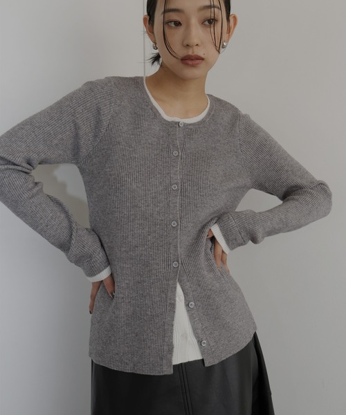 hellam(へラム)の「レイヤード配色リブニットカーディガン(ニット/セーター・レディース・ブラウン/チャコール/グレー/ピンク/アイボリー・FREE)」の2枚目の写真