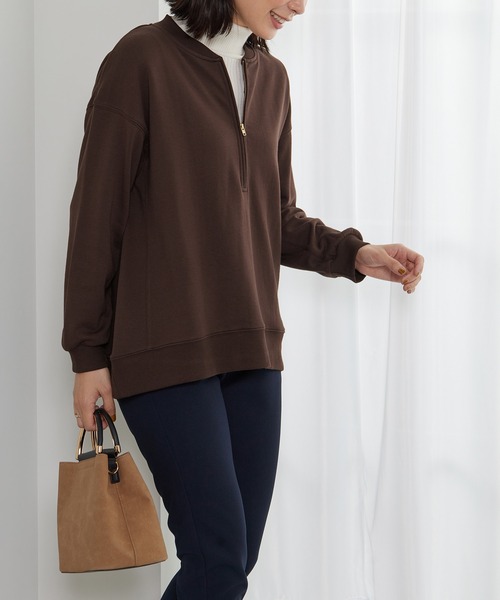 BELLUNA PLUS(ベルーナ)の「リブ使いハーフジップ裏毛プルオーバー(Tシャツ/カットソー・レディース・ブラウン/ライム/グレイッシュベージュ・LARGE/MEDIUM/X-LARGE)」の7枚目の写真