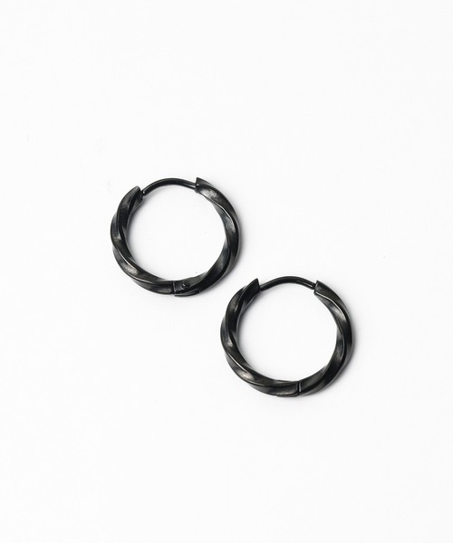 ARCHIVER（アーカイバ）の「【RES】Stainless Twist Pierce 14mm（ピアス（両耳用）・メンズ・ゴールド/ブラック/シルバー・FREE）」の5枚目の写真