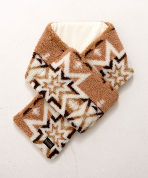 PENDLETON(ペンドルトン)の「PENDLETON ペンドルトン PLAINS STAR BOA MUFFLER プレインズスター ジャガードボア 中綿入り マフラー(マフラー・レディース・ベージュ/グレー・FREE)」の4枚目の写真