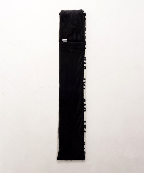 PENDLETON(ペンドルトン)の「PENDLETON ペンドルトン PLAINS STAR BOA MUFFLER プレインズスター ジャガードボア 中綿入り マフラー(マフラー・レディース・ベージュ/グレー・FREE)」の6枚目の写真