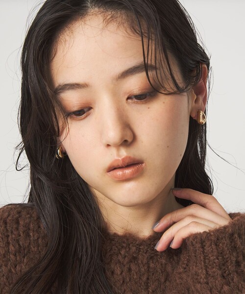 green label relaxing(グリーンレーベルリラクシング)の「【WEB限定】ドロップモチーフ イヤリング(イヤリング・レディース・ゴールド/シルバー・FREE)」の13枚目の写真
