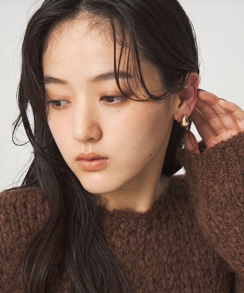 green label relaxing(グリーンレーベルリラクシング)の「【WEB限定】ドロップモチーフ イヤリング(イヤリング・レディース・ゴールド/シルバー・FREE)」の14枚目の写真