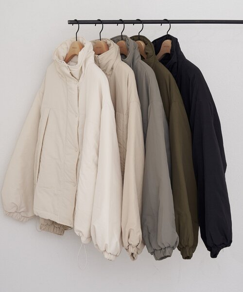 DISCOAT（ディスコート）の「【WEB限定】スタンドショートモンスタージャケット（ダウンジャケット/コート・レディース・モスグリーン/ホワイト/ベージュ/カーキ/ブラック・FREE）」の6枚目の写真