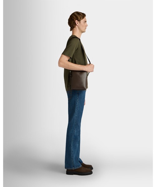 BALLY(バリー)の「CAPITOL NS CROSS(ボディバッグ/ウエストポーチ・メンズ・ブラウン・ONESIZE)」の2枚目の写真