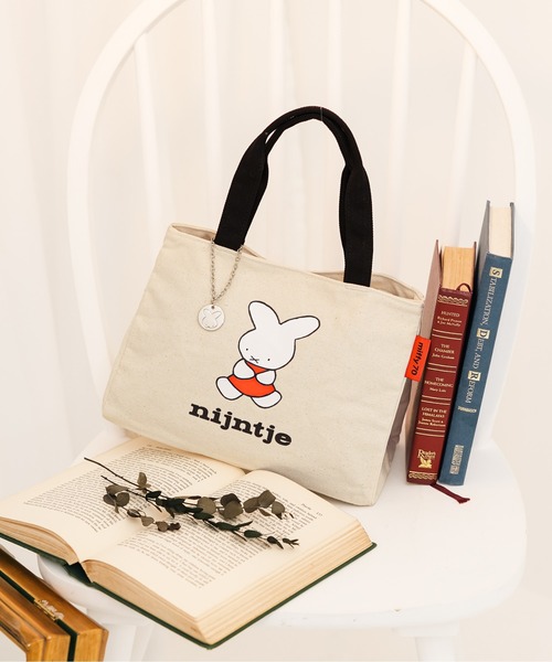Miffy( ミッフィー)の「【miffy/ミッフィー】 70thアイテム ナインチェ サイドボタンミニトート(トートバッグ・レディース・ナチュラル・FREE)」の1枚目の写真