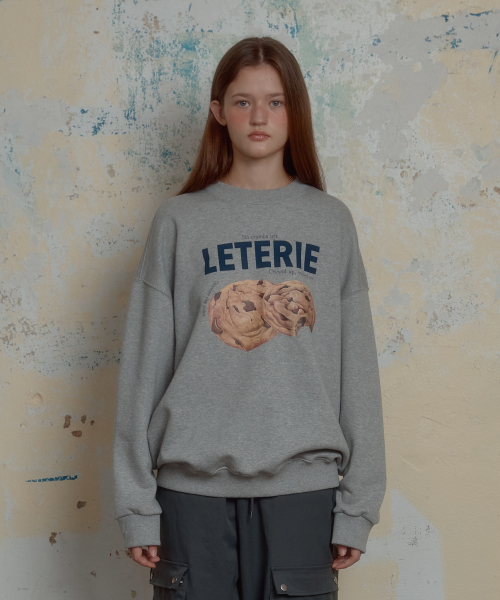 LETERIE(レテリー)の「CRISPY COOKIE SWEATSHIRT_GREY(スウェット・レディース・グレー・FREE)」の3枚目の写真