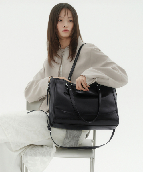 MUSINSA STANDARD WOMAN（ムシンサスタンダードウーマン）の「ウィメンズグライドショルダーバッグ[ブラック]（ショルダーバッグ・レディース・その他・FREE）」の2枚目の写真