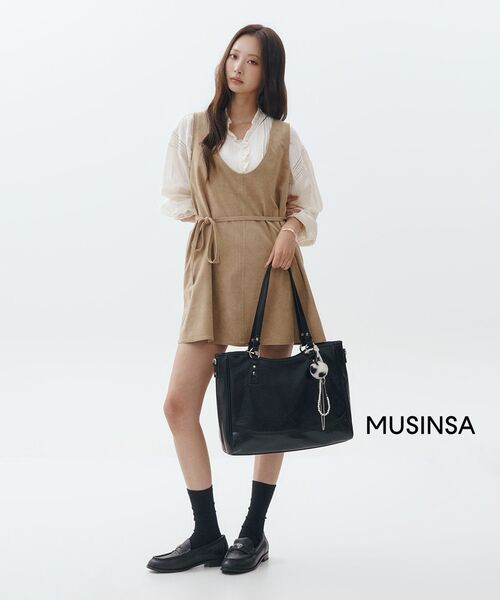 MUSINSA STANDARD WOMAN（ムシンサスタンダードウーマン）の「ウィメンズグライドショルダーバッグ[ブラック]（ショルダーバッグ・レディース・その他・FREE）」の17枚目の写真