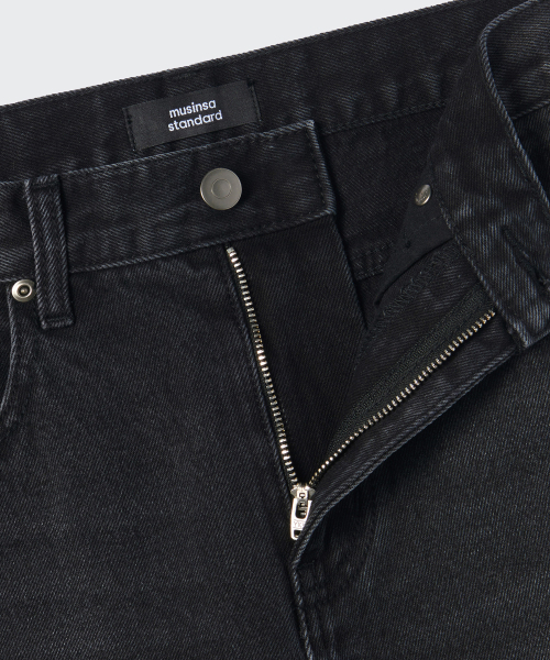 MUSINSA STANDARD（ムシンサスタンダード）の「カモンブラシ ストレートデニムパンツ [ウォッシュドブラック]（デニムパンツ・メンズ・その他・36/34/32/30/31/33/26/27/28/29/40/38）」の3枚目の写真