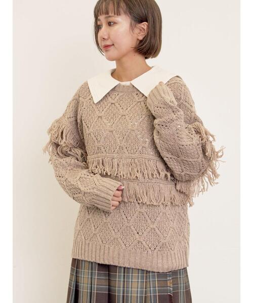 Samansa Mos2(サマンサ モスモス)の「【Fluffy Wool Blend】フリンジ前後2WAYニット(カーディガン/ボレロ・レディース・オフホワイト/ベージュ/レッド・F)」の1枚目の写真
