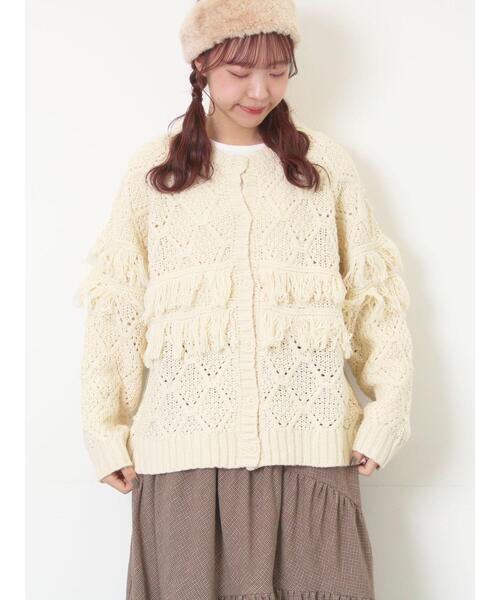 Samansa Mos2(サマンサ モスモス)の「【Fluffy Wool Blend】フリンジ前後2WAYニット(カーディガン/ボレロ・レディース・オフホワイト/ベージュ/レッド・F)」の8枚目の写真