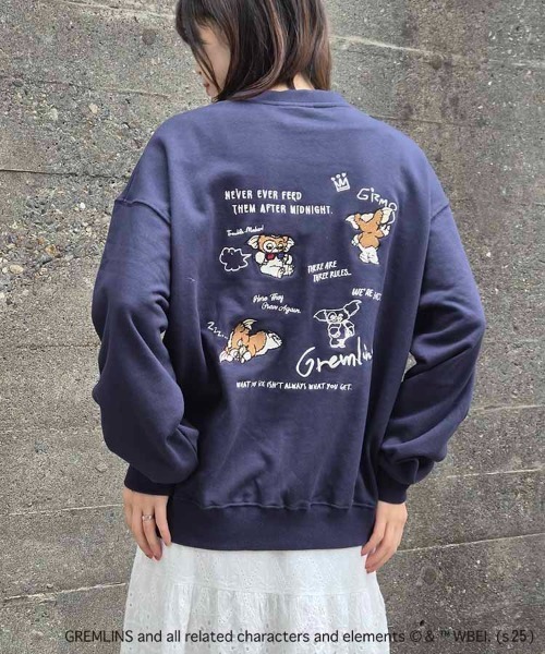Bleu Bleuet（ブルーブルーエ）の「グレムリン刺繍トレーナー（スウェット・レディース・ライトグレー/ネイビー・M）」の2枚目の写真