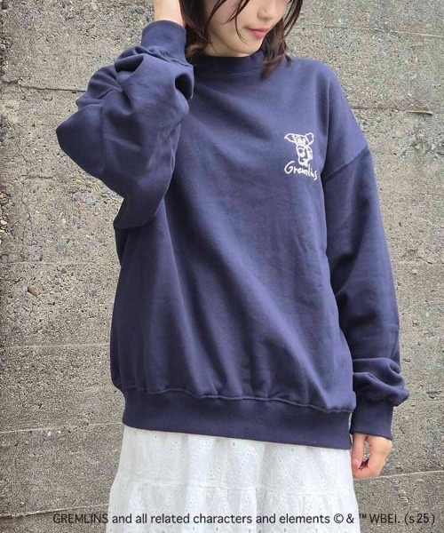 Bleu Bleuet（ブルーブルーエ）の「グレムリン刺繍トレーナー（スウェット・レディース・ライトグレー/ネイビー・M）」の10枚目の写真