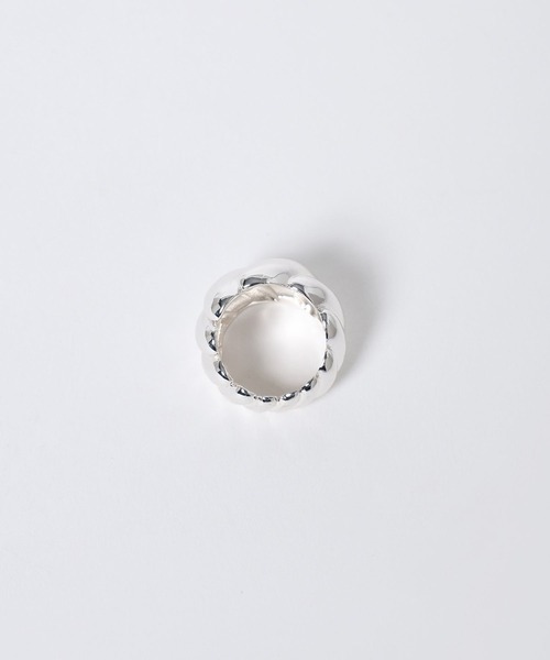 JEANASIS（ジーナシス）の「【シルバー925プレーティング】ツイストリング/632627（リング・レディース・ゴールド/シルバー・MEDIUM）」の5枚目の写真