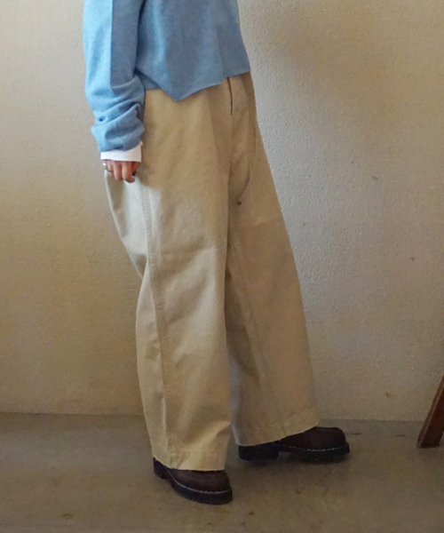 JOURNAL STANDARD LUXE（ジャーナルスタンダード　ラックス）の「ツイルスタンダードチノ（その他パンツ・レディース・ホワイト/ベージュ・SMALL/MEDIUM/LARGE）」の11枚目の写真