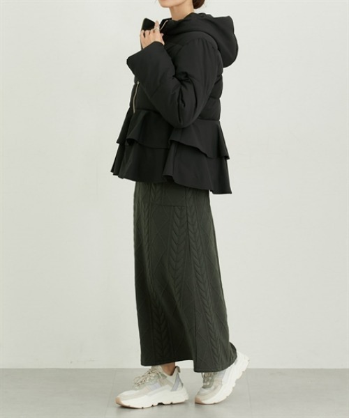 nissen（ニッセン）の「フード付ティア―ドペプラムファイバーダウンジャケット（ダウンジャケット/コート・レディース・ブラック/アイボリー・M/L）」の12枚目の写真