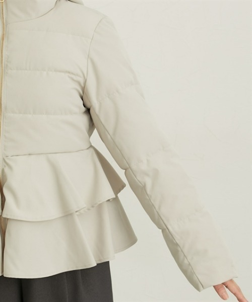 nissen（ニッセン）の「フード付ティア―ドペプラムファイバーダウンジャケット（ダウンジャケット/コート・レディース・ブラック/アイボリー・M/L）」の17枚目の写真