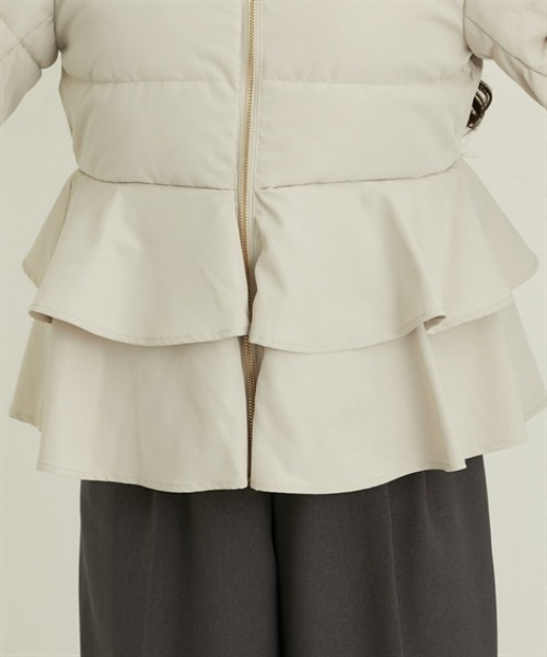 nissen（ニッセン）の「フード付ティア―ドペプラムファイバーダウンジャケット（ダウンジャケット/コート・レディース・ブラック/アイボリー・M/L）」の19枚目の写真