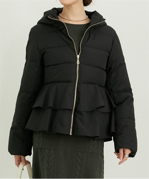 nissen（ニッセン）の「フード付ティア―ドペプラムファイバーダウンジャケット（ダウンジャケット/コート・レディース・ブラック/アイボリー・M/L）」の7枚目の写真