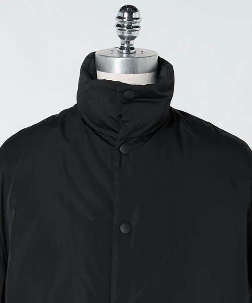 LOEFF（ロエフ）の「＜LOEFF＞タフタ スタンドカラー ダウンコート（その他アウター・レディース・オフホワイト/ブラック・0/1）」の14枚目の写真