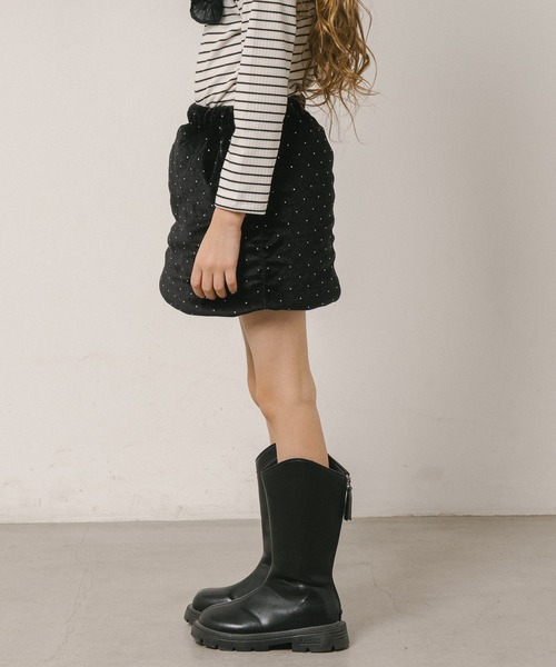 URBAN CHERRY（アーバンチェリー）の「ミニドットベロア台形スカート（スカート・キッズ・ブラック・110cm/120cm/130cm/140cm）」の8枚目の写真
