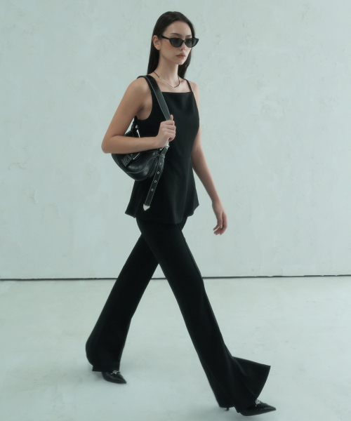 Vivacious(ビバシャス)の「Par Pintuck Bootscut Slacks BLACK(スラックス・レディース・ブラック・SMALL/MEDIUM/LARGE)」の3枚目の写真