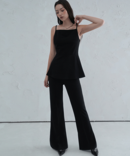 Vivacious(ビバシャス)の「Par Pintuck Bootscut Slacks BLACK(スラックス・レディース・ブラック・SMALL/MEDIUM/LARGE)」の4枚目の写真