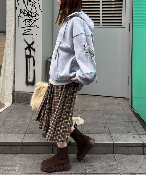 CIAOPANIC（チャオパニック）の「裏起毛レースアップスリーブメローパーカー（パーカー・レディース・グレー/アイボリー/ネイビー・ONE SIZE）」の20枚目の写真