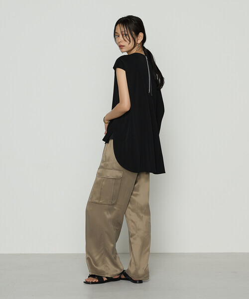 Gabardine K.T(ギャバジンケーティー)の「〔 +サイズ 〕 ハイテンションポンチライト フレンチスリーブロングプルオーバー(Tシャツ/カットソー・レディース・ブラック/オフホワイト・13号)」の8枚目の写真