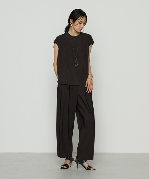 Gabardine K.T(ギャバジンケーティー)の「〔 +サイズ 〕 ハイテンションポンチライト フレンチスリーブロングプルオーバー(Tシャツ/カットソー・レディース・ブラック/オフホワイト・13号)」の12枚目の写真