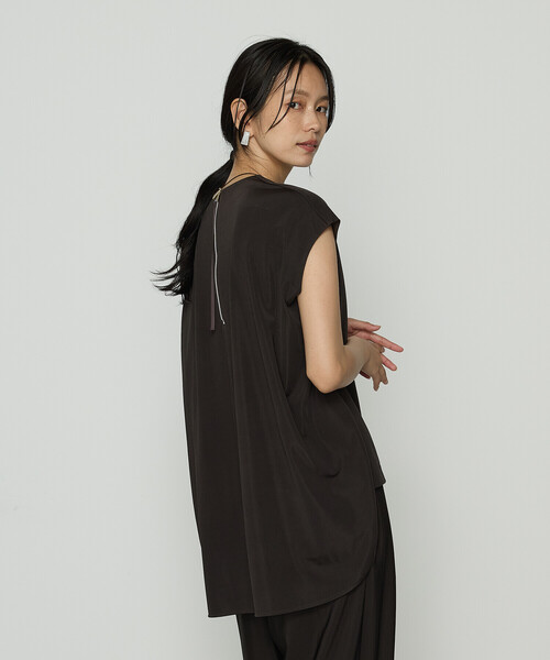 Gabardine K.T(ギャバジンケーティー)の「〔 +サイズ 〕 ハイテンションポンチライト フレンチスリーブロングプルオーバー(Tシャツ/カットソー・レディース・ブラック/オフホワイト・13号)」の14枚目の写真