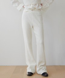 LEVAR（レバー）の「Crepe Layered Slim Pants - Milky Cream（スウェットパンツ）」