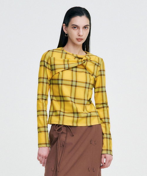 KIMZISU(キムジス)の「Twisted Check High-neck Top _ YELLOW(Tシャツ/カットソー・レディース・その他・SMALL/MEDIUM)」の4枚目の写真